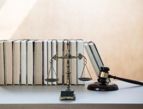 Cómo elegir con éxito un bufete de abogados para asesoría legal en España y Francia